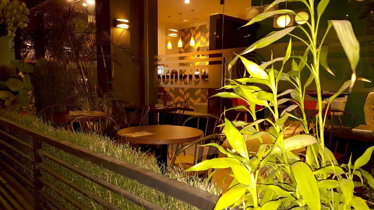 Sunrise Hotel Jogja Kejayan Екстериор снимка
